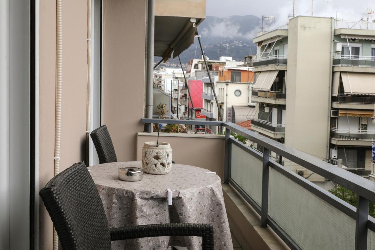 Stay Here - Διαμέρισμα Στο Κέντρο Του Βόλου Volos Exterior foto